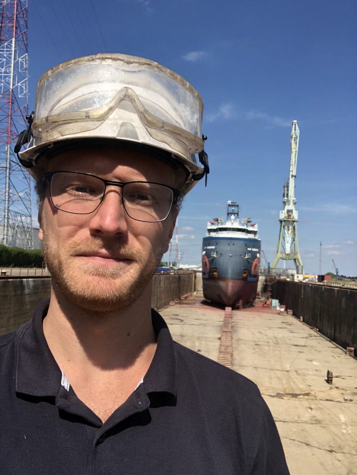 Bert Timmers in a dry dock environment